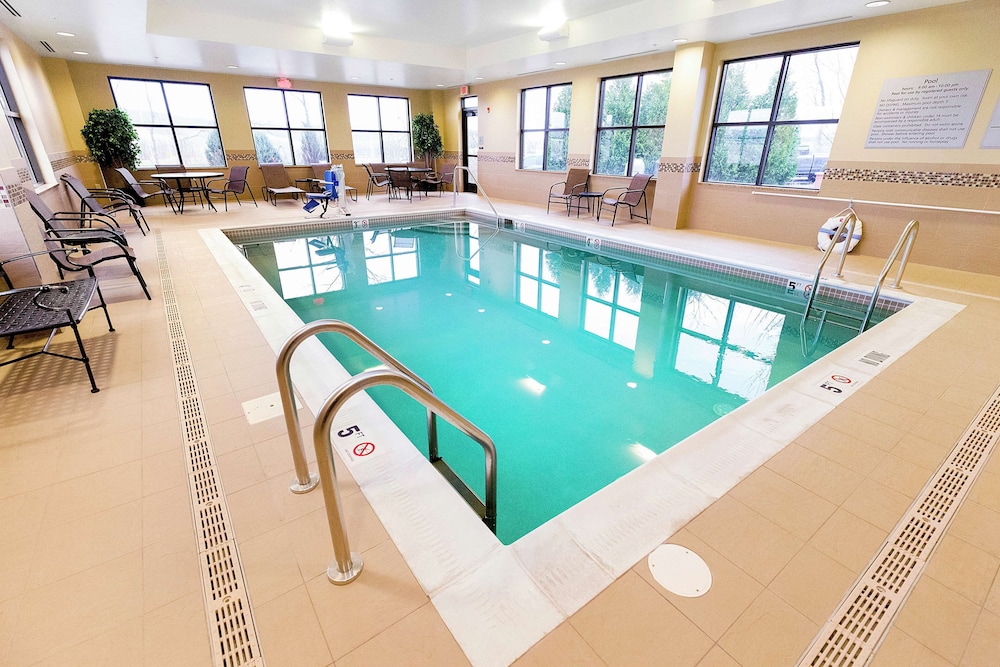 hampton inn waynesburg