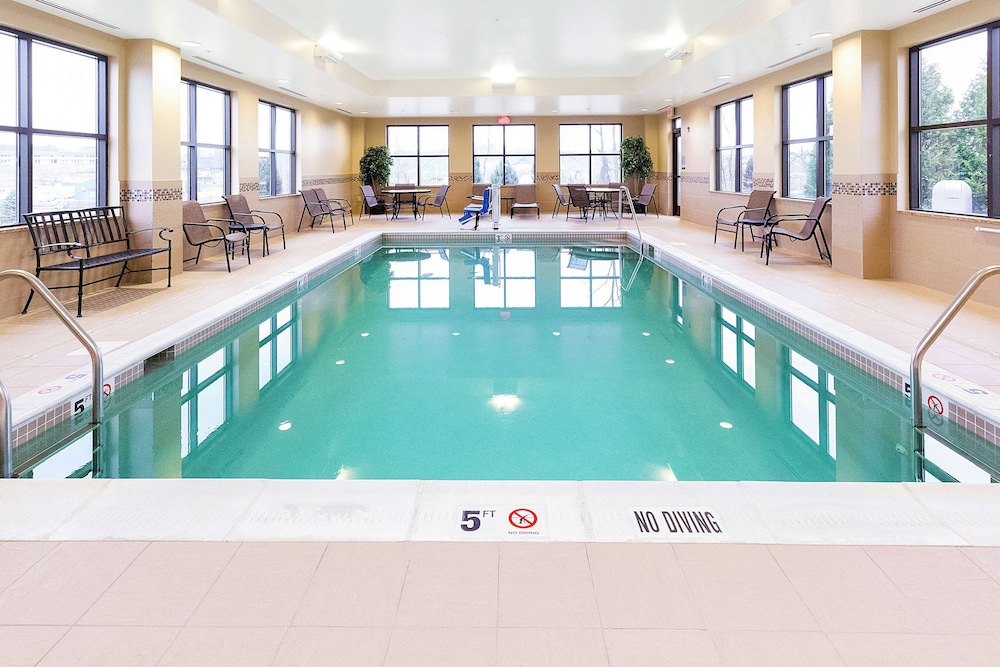 hampton inn waynesburg