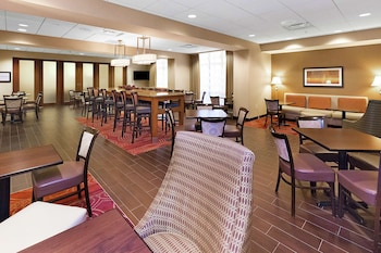 hampton inn waynesburg