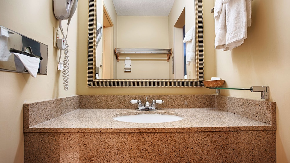 best western west greenwich inn
