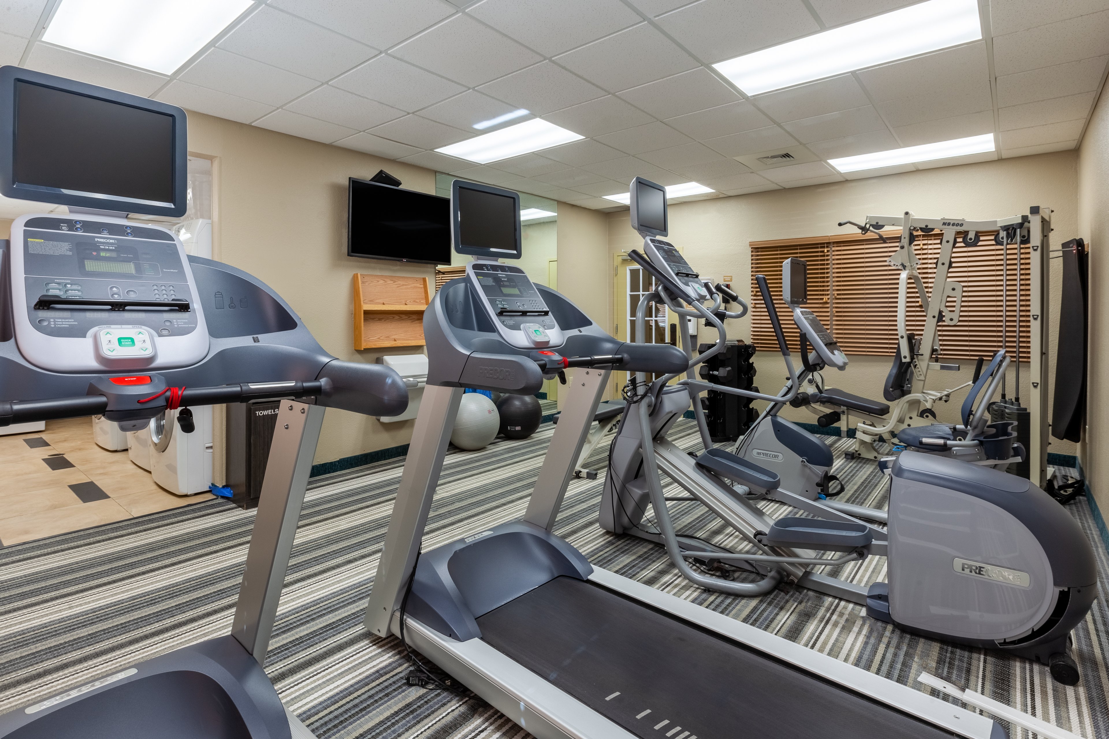 candlewood suites west springfield by ihg