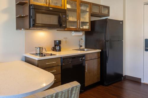 candlewood suites west springfield by ihg
