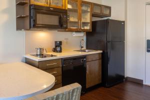 candlewood suites west springfield by ihg