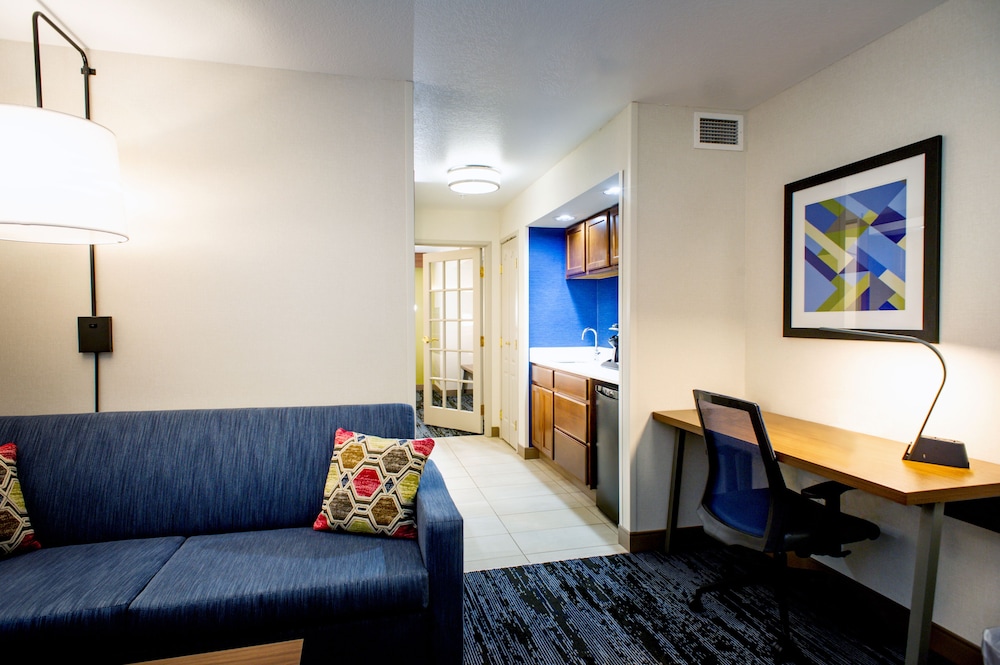 holiday inn express hotel and suites wausau by ihg