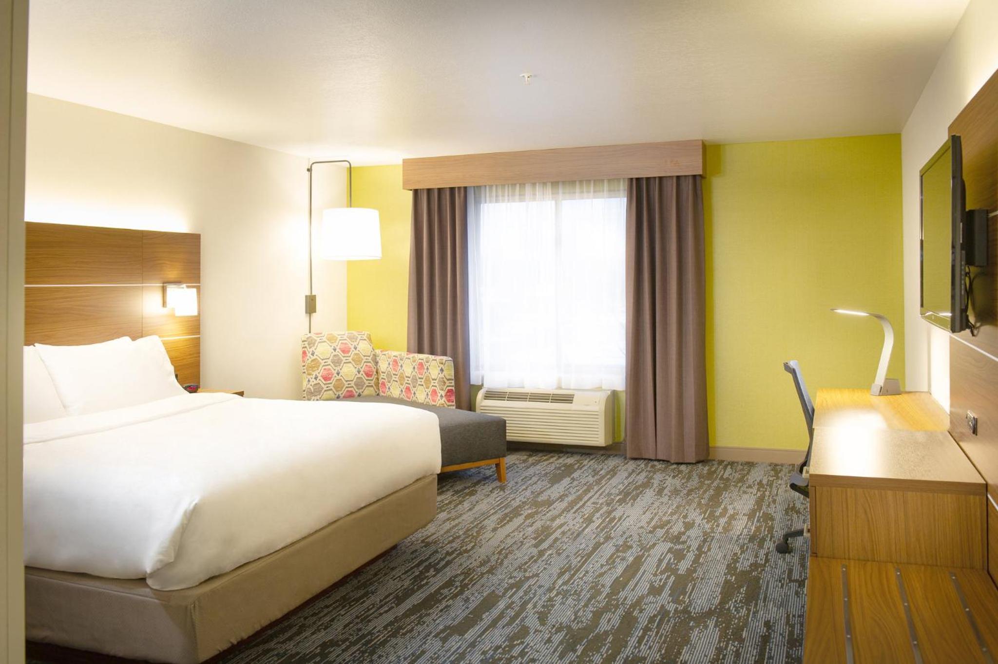 holiday inn express hotel and suites wausau by ihg