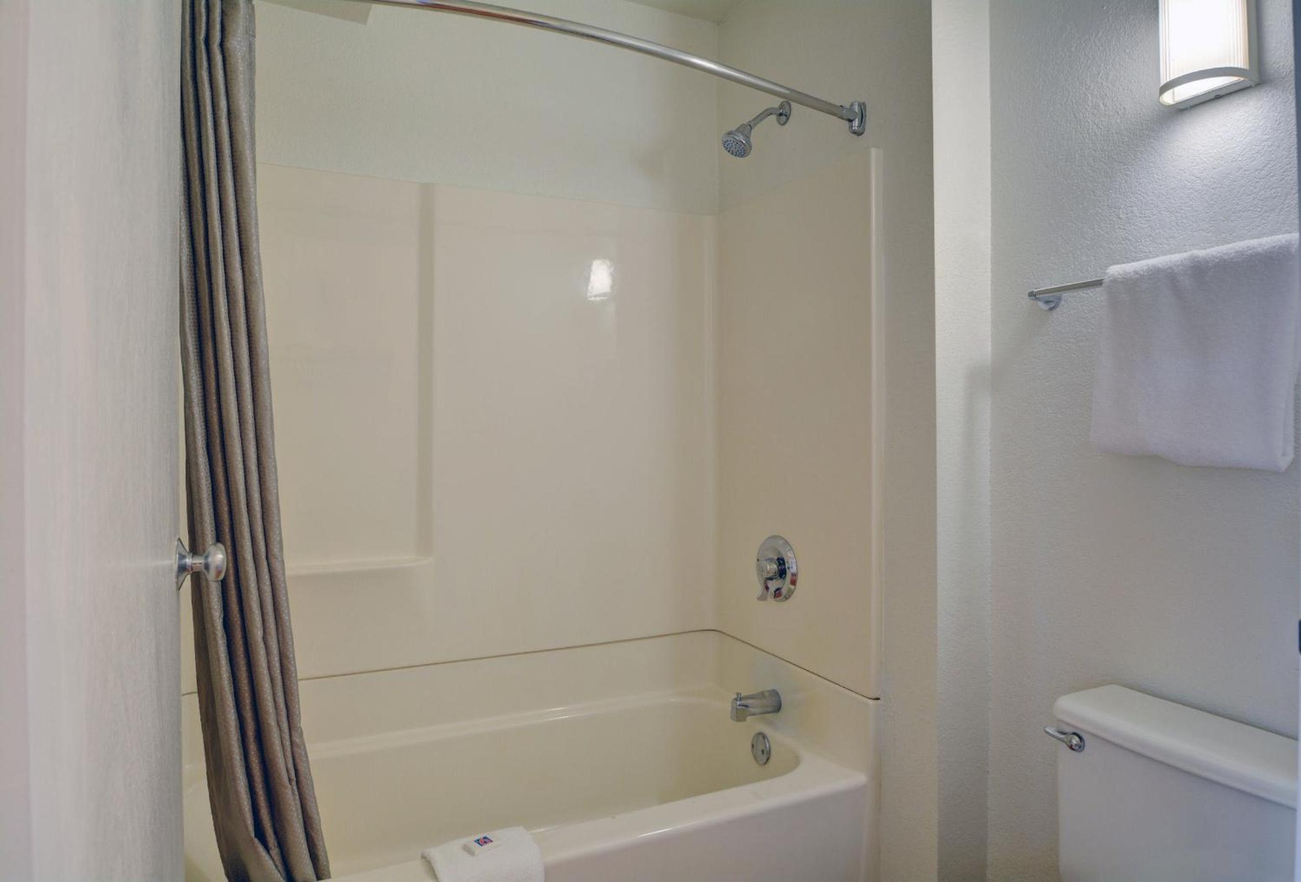 motel 6 wethersfield ct hartford