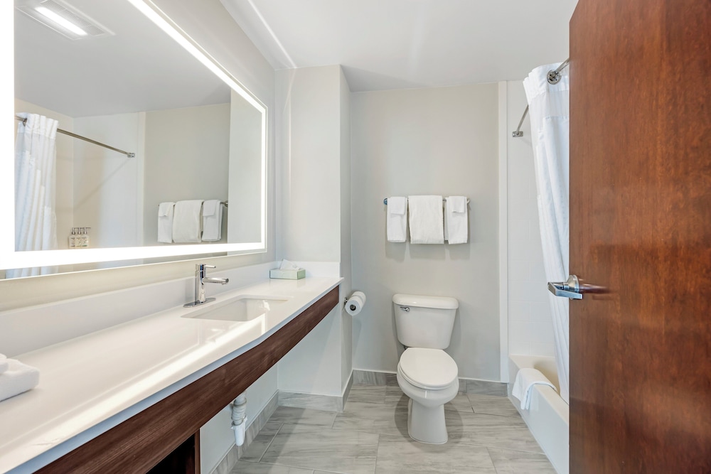 holiday inn express white house by ihg