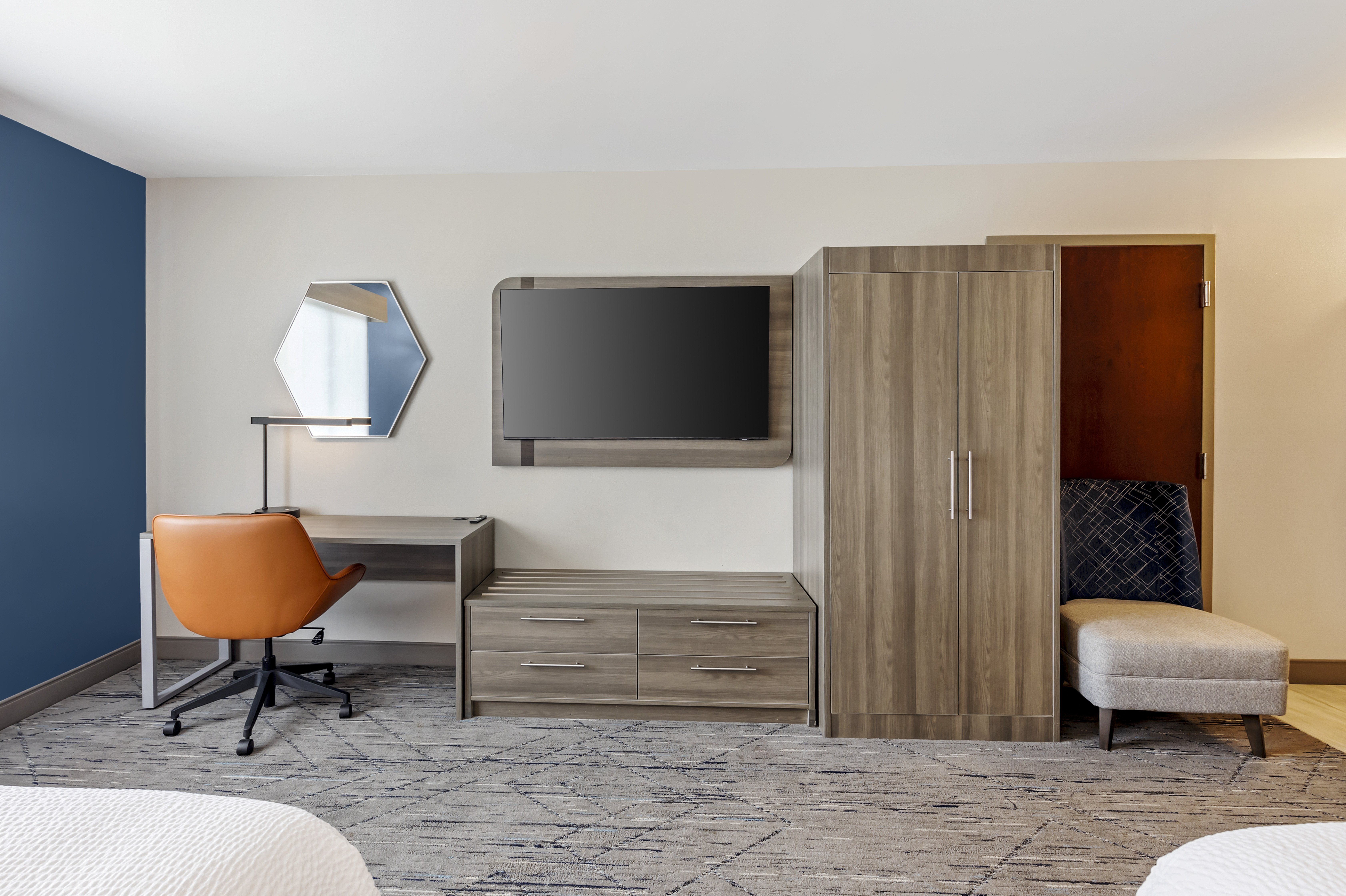holiday inn express white house by ihg