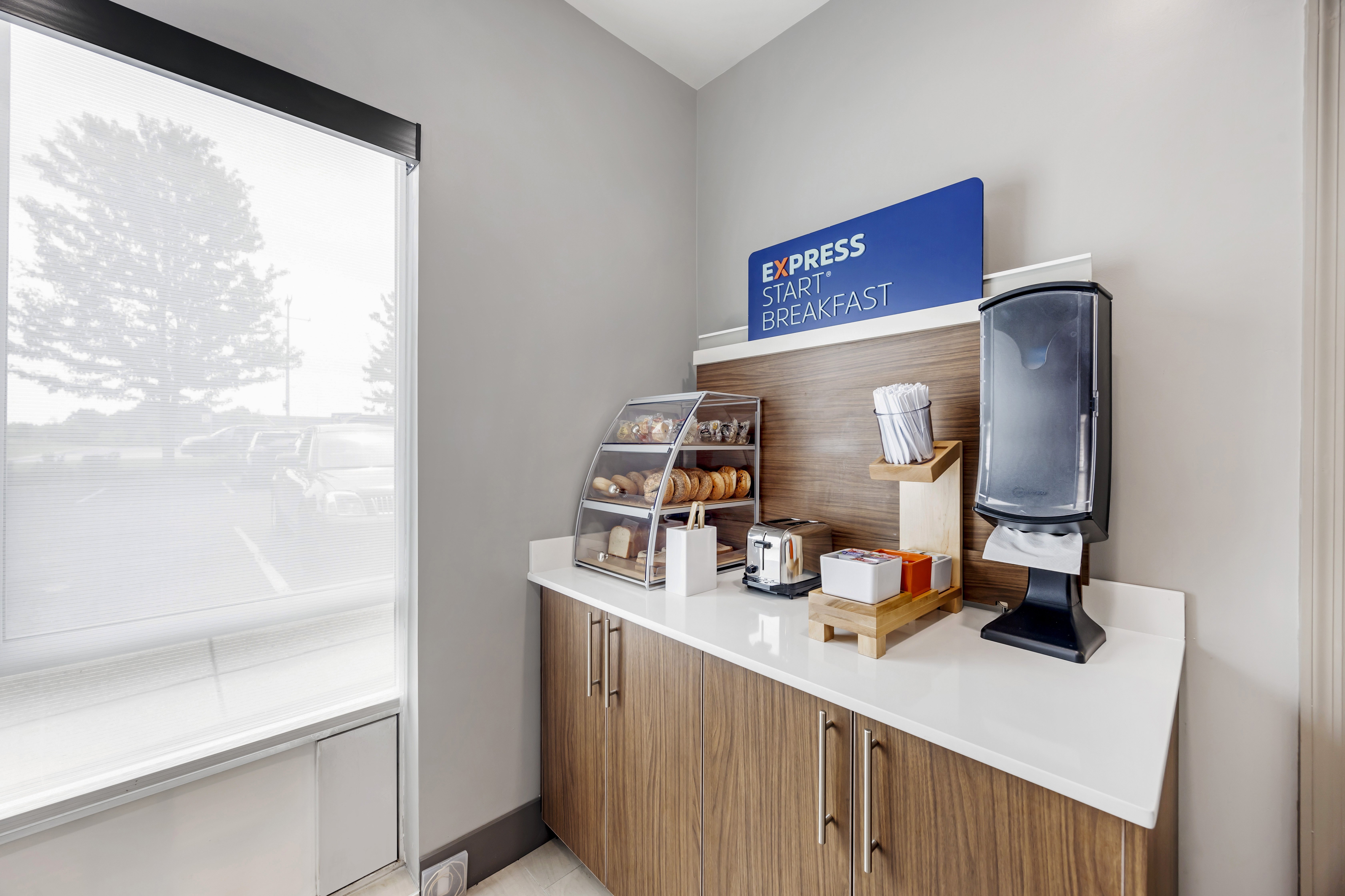 holiday inn express white house by ihg