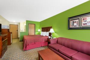 days inn and suites by wyndham wichita