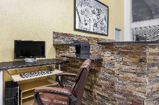 super 8 by wyndham wichita airport