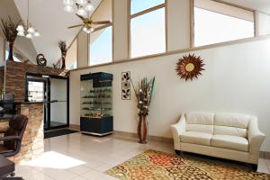 super 8 by wyndham wichita airport