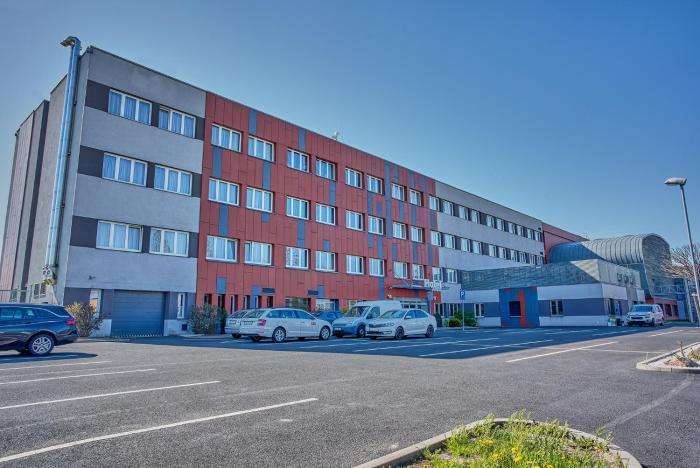 hotel arena