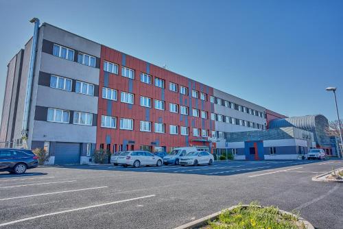 hotel arena