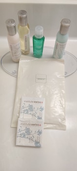 divya sutra plaza and conference centre calgary airport