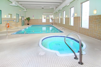 divya sutra plaza and conference centre calgary airport