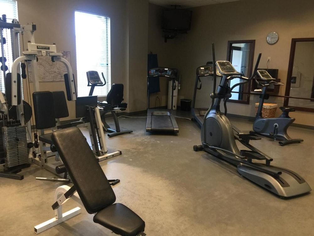 divya sutra plaza and conference centre calgary airport