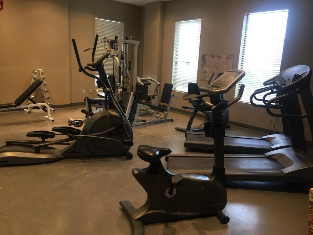 divya sutra plaza and conference centre calgary airport