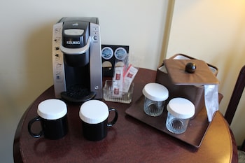 divya sutra plaza and conference centre calgary airport