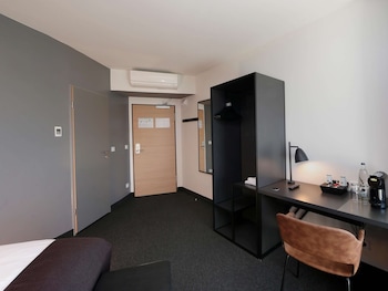 bandb hotel berlin airport