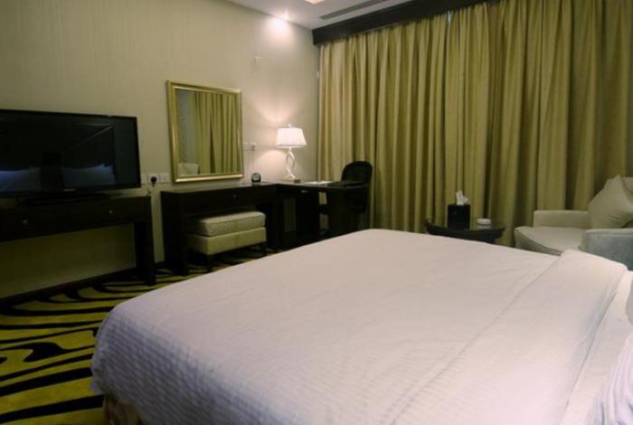 sanam hotel suites