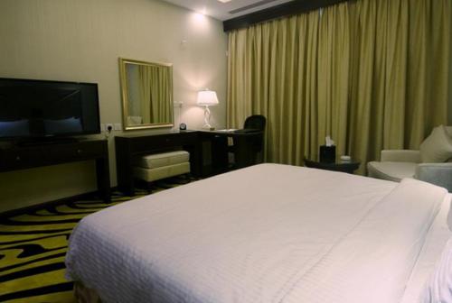 sanam hotel suites