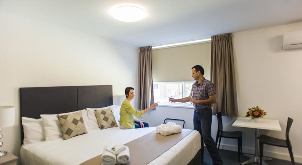 hotel gracelands
