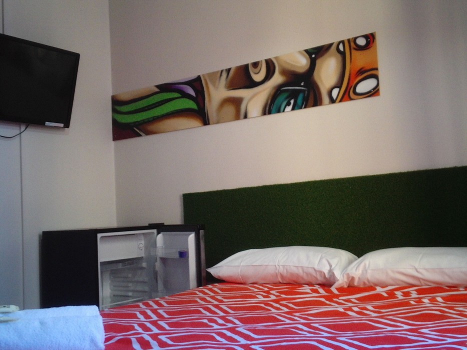 six degrees boutique hotel