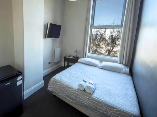 Six Degrees Boutique Hotel,Middleton Beach>>Albany,2 star