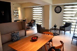 home crest hotel