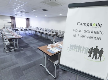 campanile paris est pantin