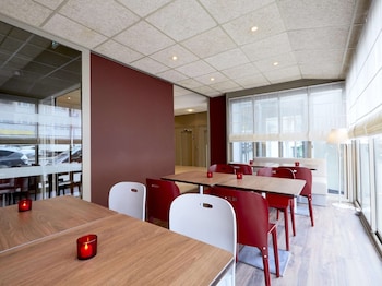 campanile paris est pantin