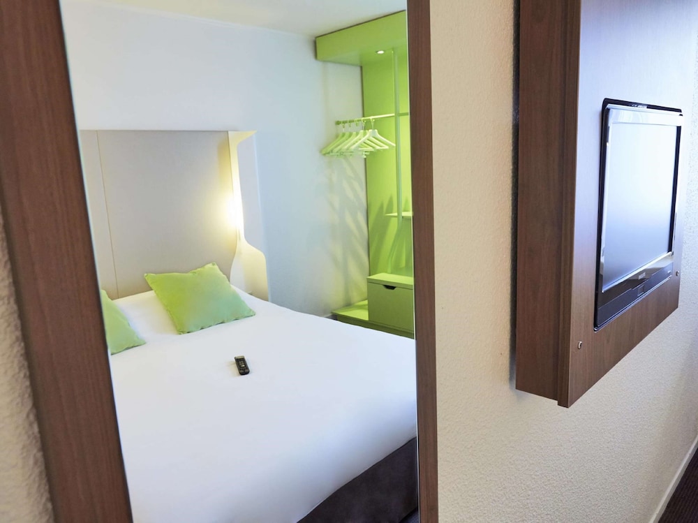 campanile paris est pantin