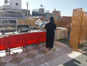 merryland hotel luxor
