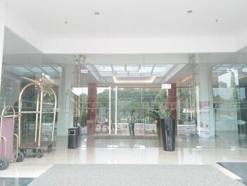 grand zuri lahat