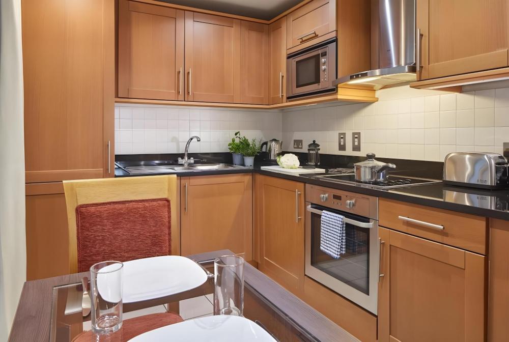 marlin apartments london city queen street