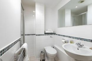 marlin apartments london city queen street