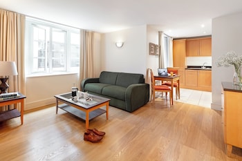 marlin apartments london city queen street