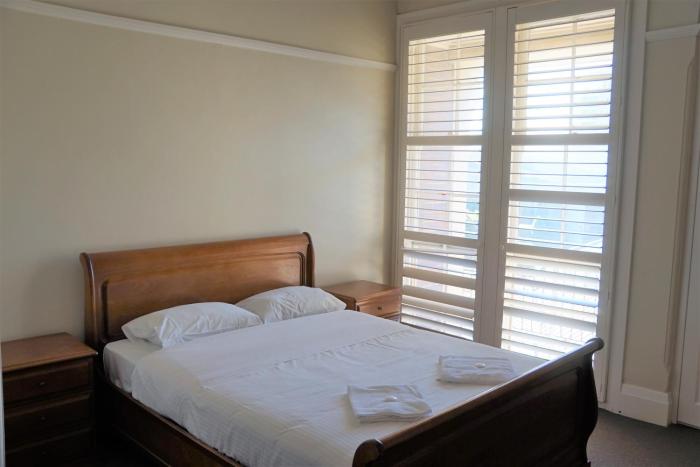 palace hotel mortlake