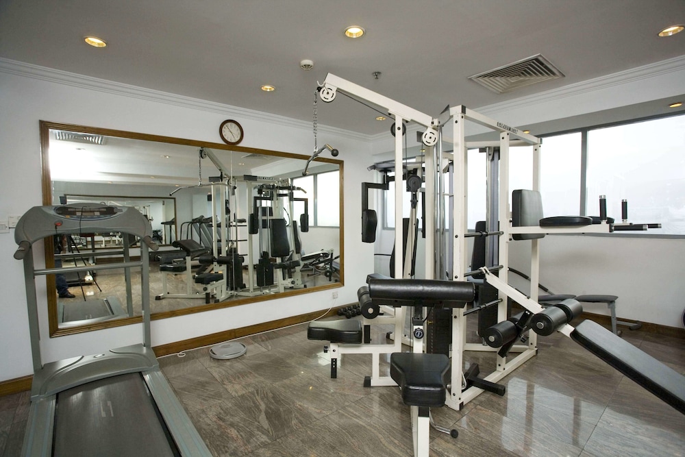 hotel sarina