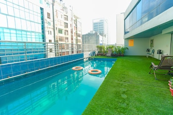 hotel sarina