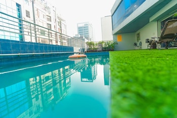 hotel sarina