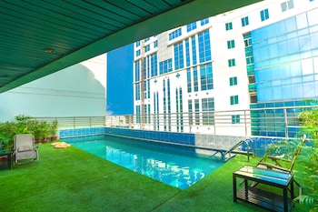 hotel sarina