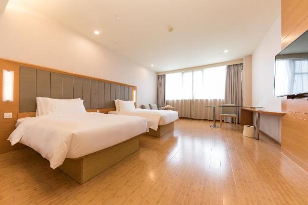 ji hotel hefei 1912 bar street