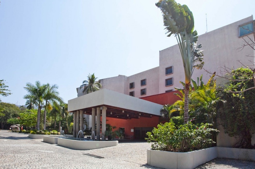 gamma plaza ixtapa