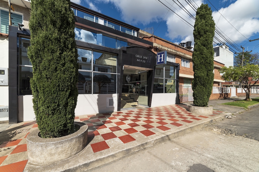 hotel ejecutivo embajada