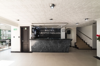 Hotel Ejecutivo Embajada,Calle 24B No 44A-22,3 star