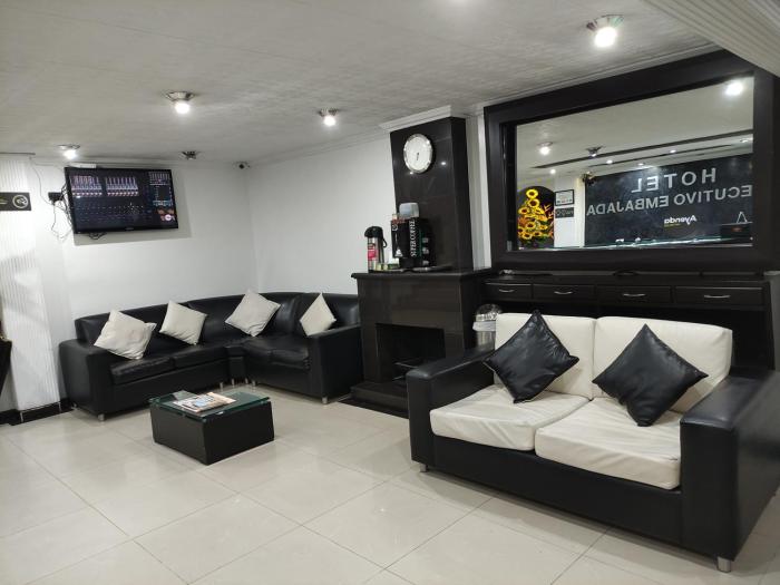 hotel ejecutivo embajada