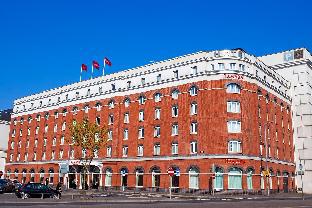 Ramada By Wyndham Belfast City Centre,Belfast Central>>Belfast,3 star