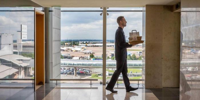 clayton hotel manchester airport